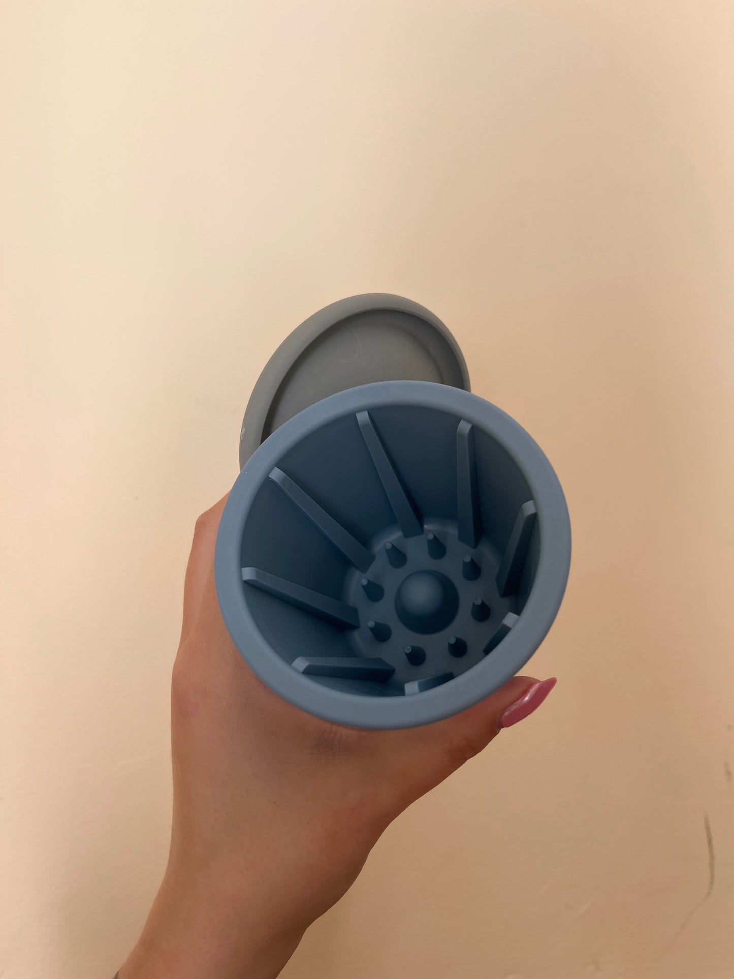 SNACK FIBEEK + LID PROTECTING PET FOOD FROM DRYING OUT