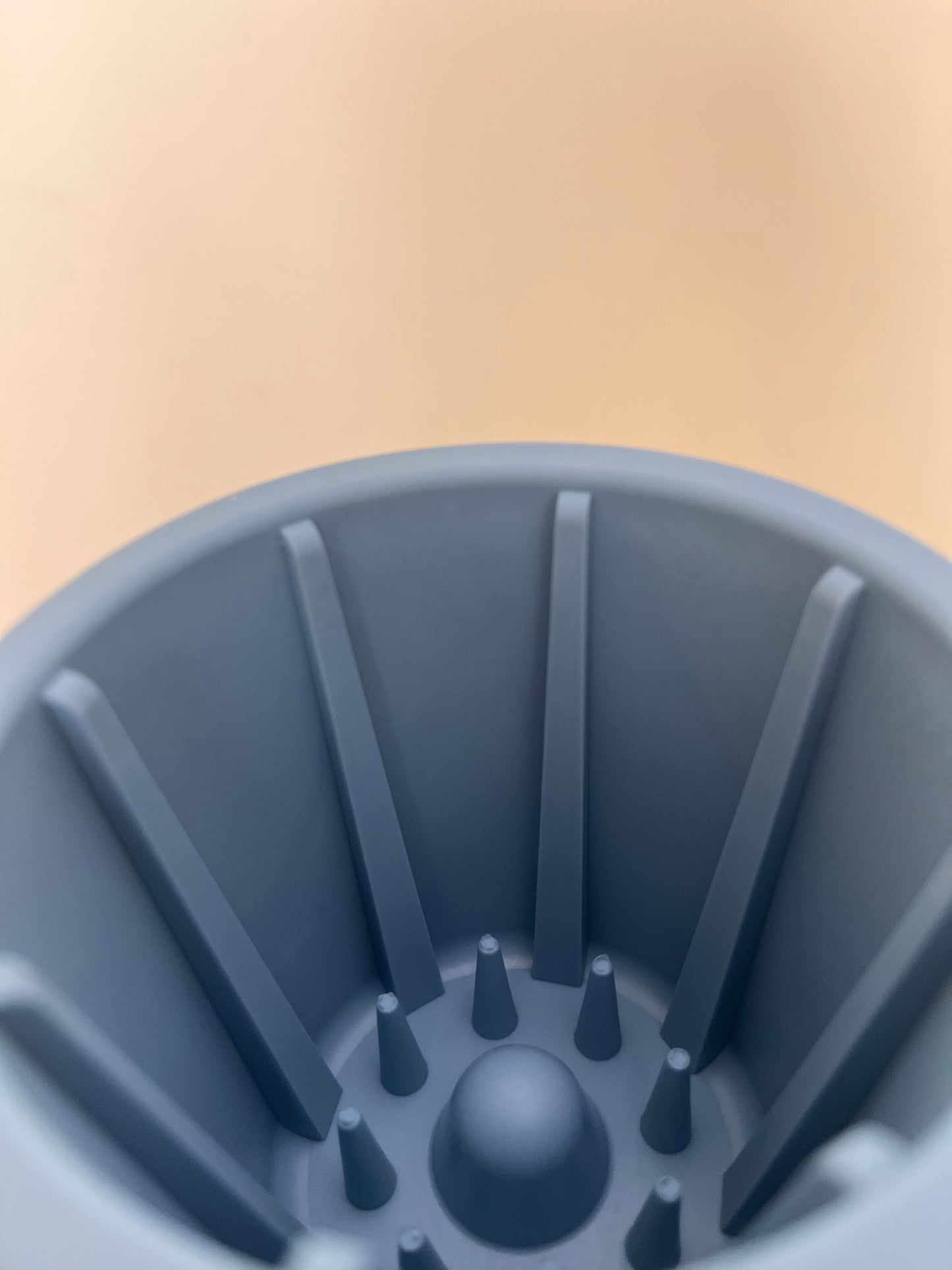 SNACK FIBEEK + LID PROTECTING PET FOOD FROM DRYING OUT